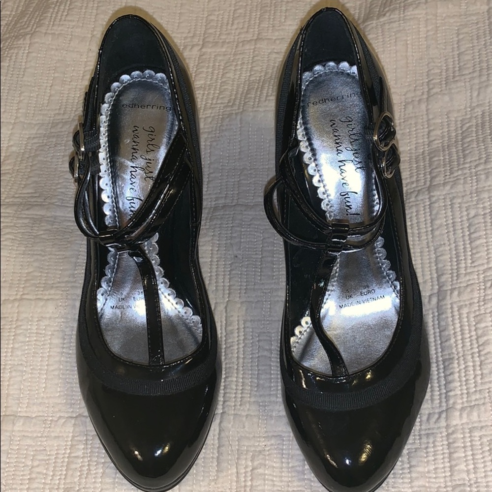 RED HERRING 8 Patent t-strap Maryjane platforms